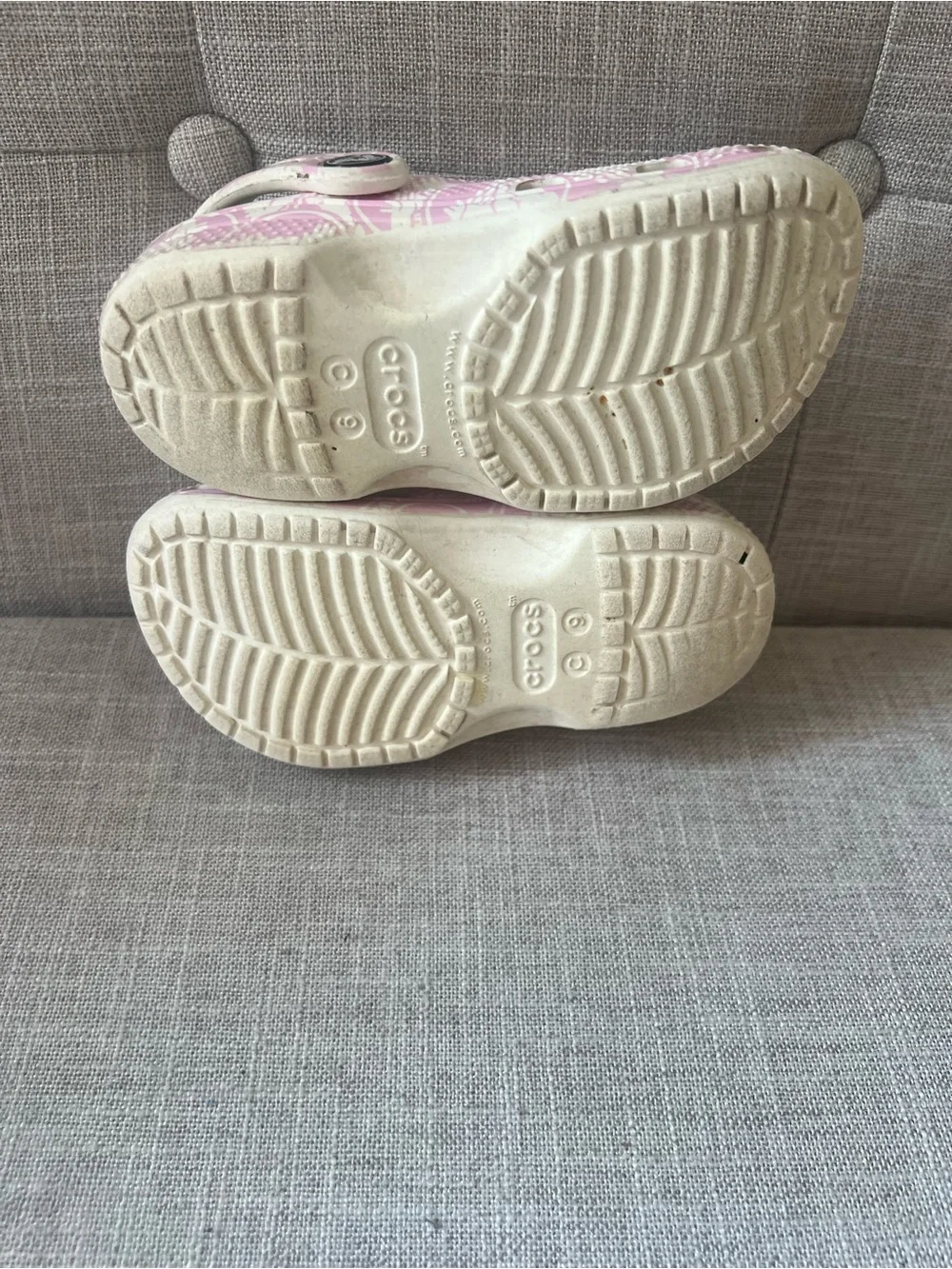 CROCS Classic Clogs pink/white croc print, kids/girls 9, playground outdoors